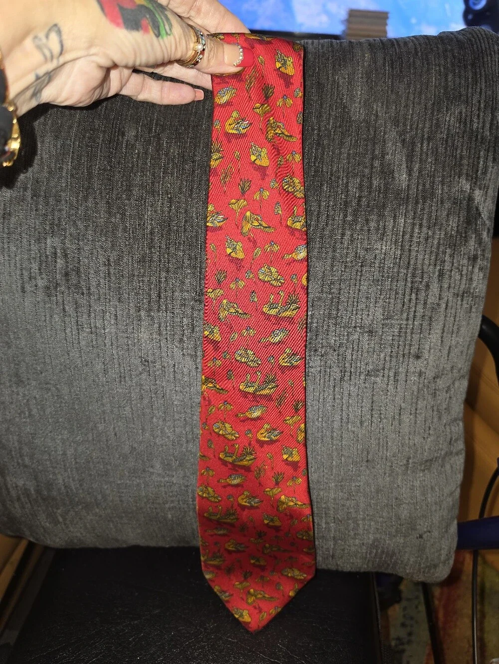 Vintage Salvatore Ferragamo 100% Silk Necktie